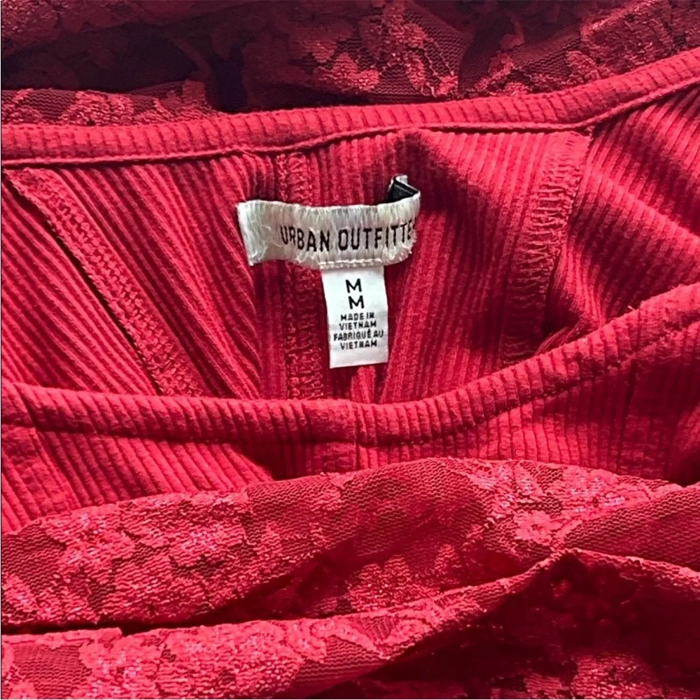 Urban Outfitters M Red Lace Detail stretchy crop Top with long sleeves - Picture 2 of 8